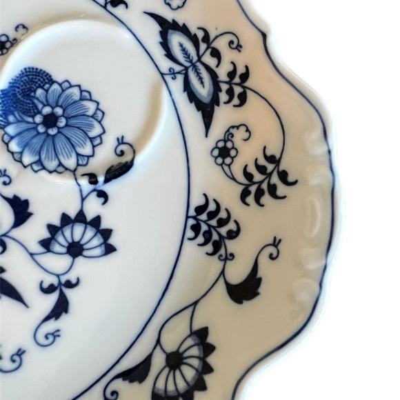 Blue Danube Blue Onion Snack Plate - Picture 6 of 6